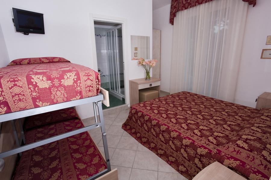 Hotel Rodi Червія Екстер'єр фото