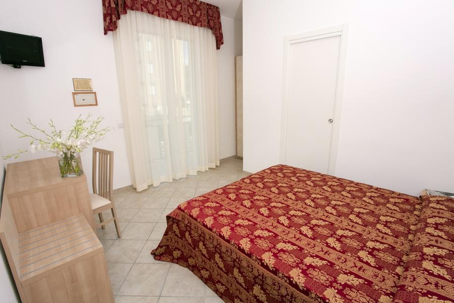 Hotel Rodi Червія Екстер'єр фото