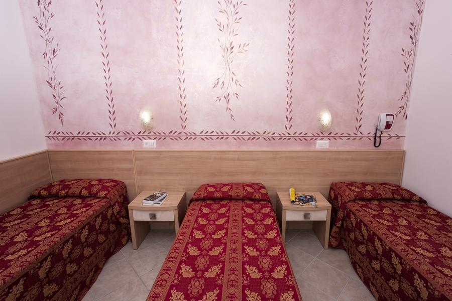 Hotel Rodi Червія Екстер'єр фото