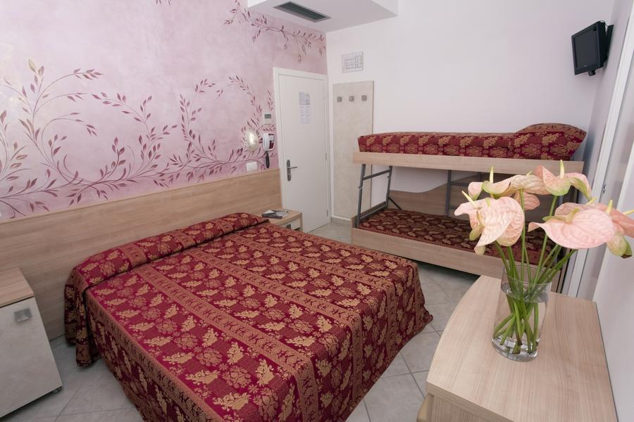 Hotel Rodi Червія Екстер'єр фото